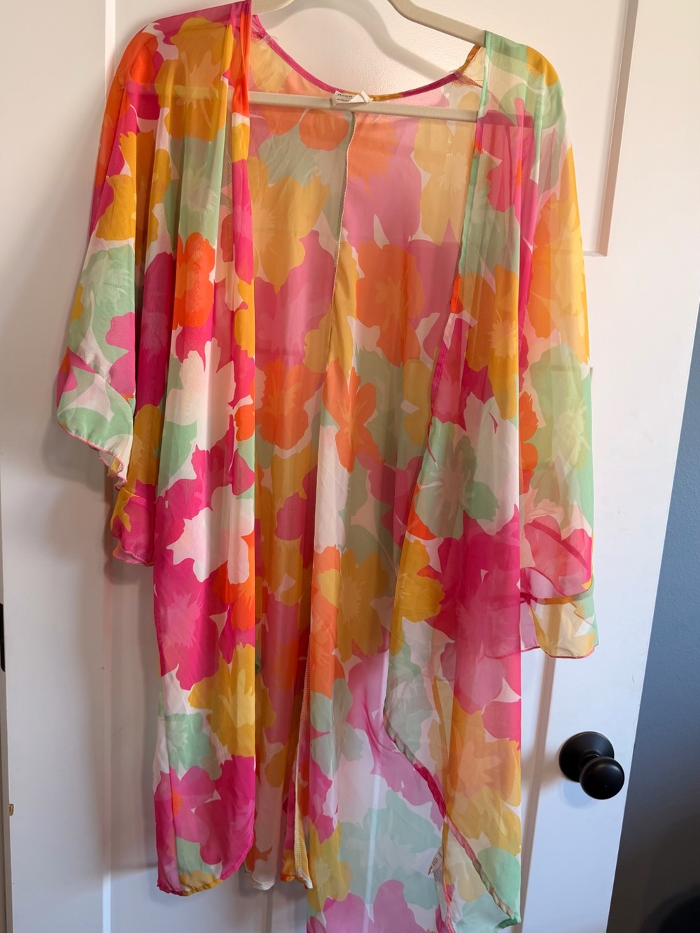 NWOT Floral Sheer Kimono